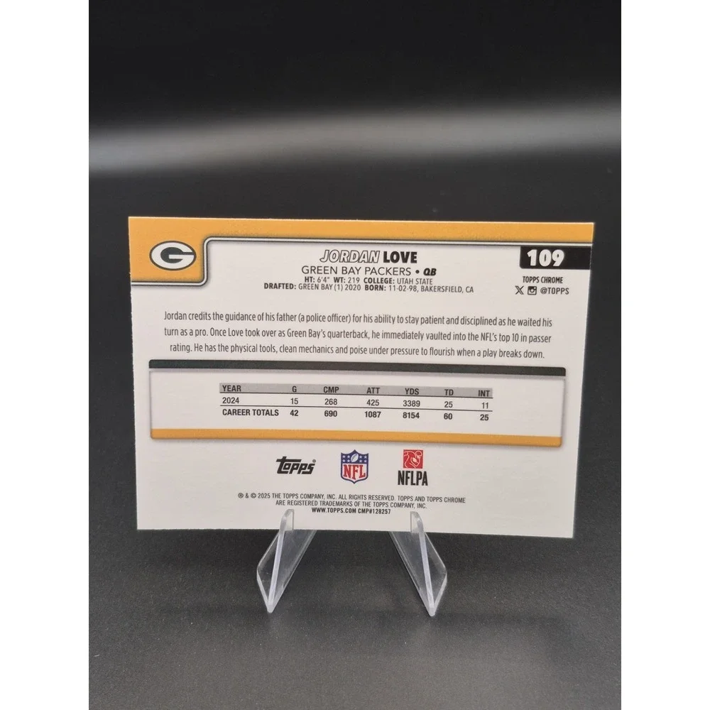 2025 Topps Chrome Jordan Love #109 Lime Green X-Fractor Green Bay Packers